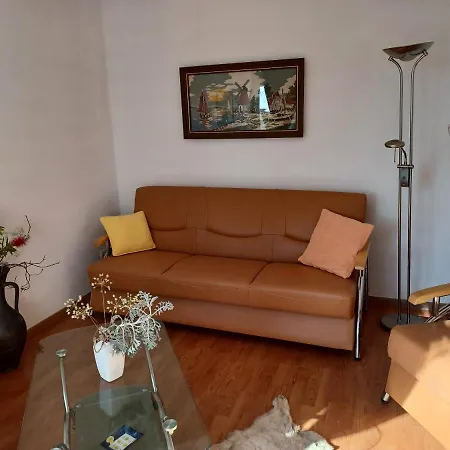Ivic Paka Rab Apartman *