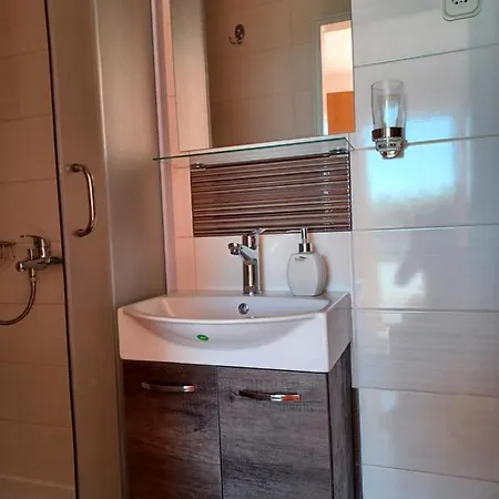 Ivic Paka Rab Apartman